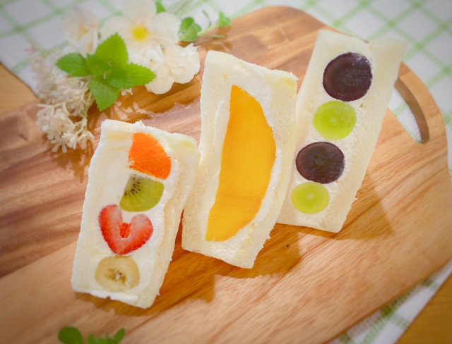 Exploring Japan’s Fruit Sandwiches and Fruit Daifuku image 1
