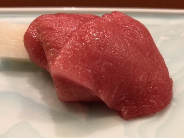 The moment of blooming the panorama of deliciousness ∴ Ueno Sushi Shop