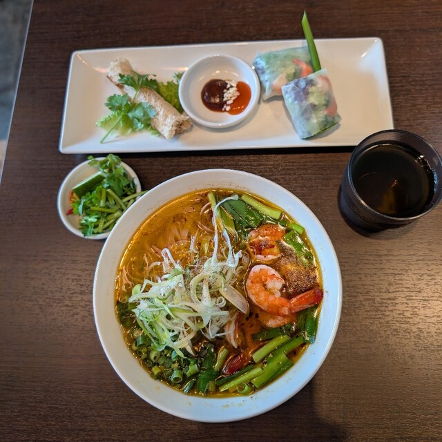本物のベトナム料理が手元に!