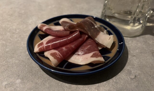 박노의 주점에서 맛있는 점심을 즐기세요‼️