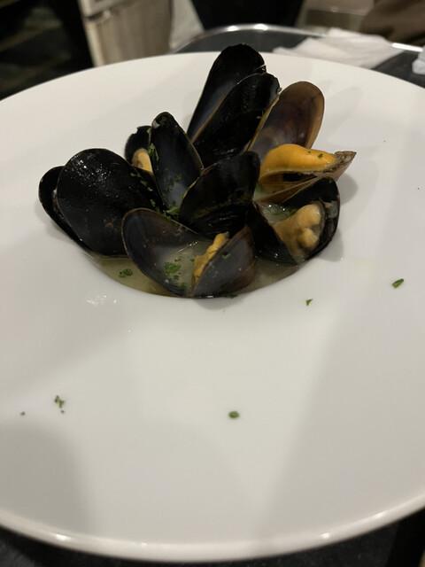 칼투네는 맛이 훌륭하고 분위기가 최고인 가게입니다!