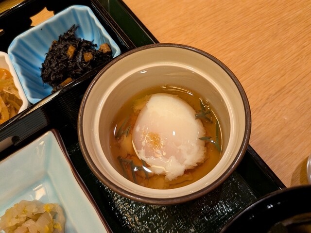 가유유 아침식사… 아, 잘못된 것 같아요. 오카유 아침식사.