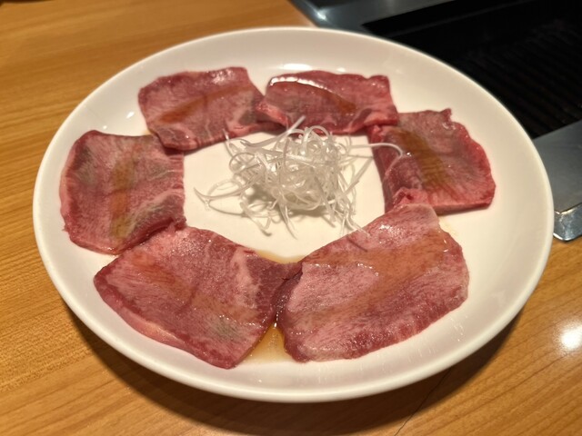 특히 홍어가 맛있는 구이집입니다.