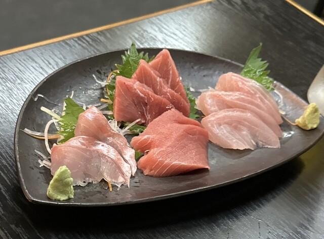 【맛있는 살아있는 농어! / 도쿄 니혼바시의 맛집】