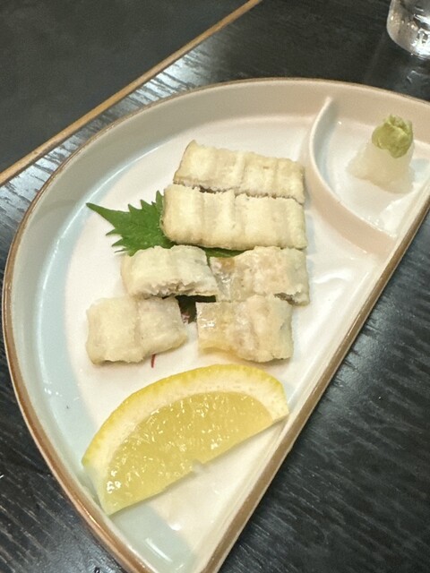 【맛있는 살아있는 농어! / 도쿄 니혼바시의 맛집】