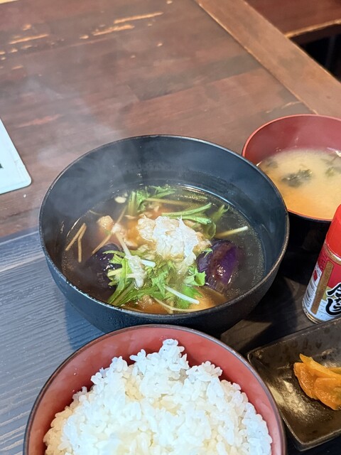 음, 이 정도인가요？【비용은 괜찮지만, 소박한 런치 세트입니다】