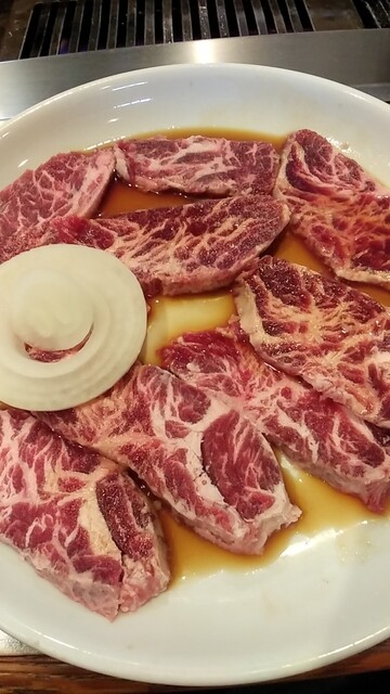 와세다역 바로 근처에 위치한, 편하게 들어갈 수 있는 바베큐집! 축제 런치 세트에는 칼비 대용량, 양파, 김치, 밥, 스프가 포함되어 있습니다.