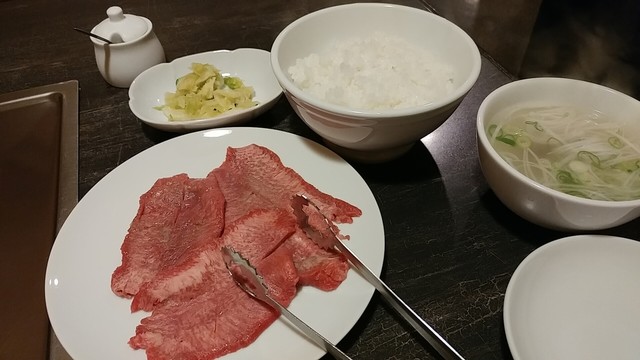 밤 식사가 가능합니다.