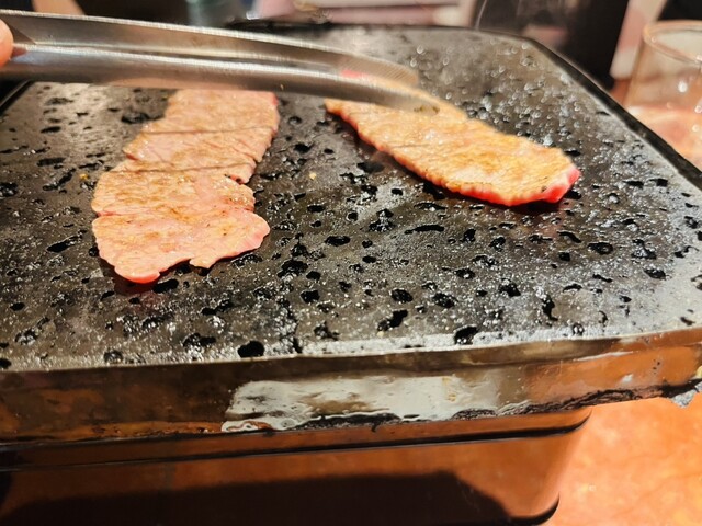 오이마치역 근처의 용암구이고기 인기집