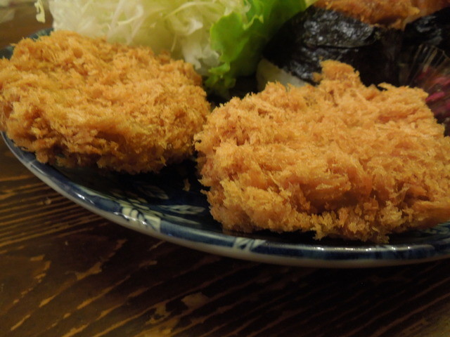 정말이지, 신주쿠 사보텐의 돈카츠는 맛있어요! 차가워도 바삭바삭한 식감이 그대로 남아서 정말 맛있습니다!