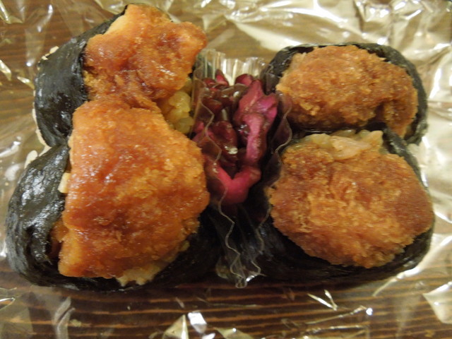 정말이지, 신주쿠 사보텐의 돈카츠는 맛있어요! 차가워도 바삭바삭한 식감이 그대로 남아서 정말 맛있습니다!