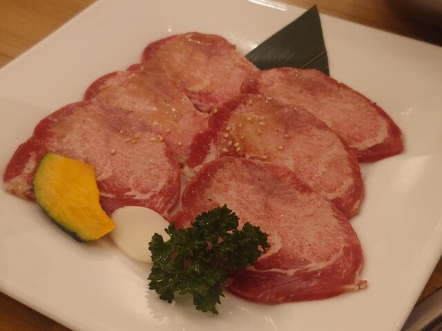 맛있는 구이를 조금 먹고 싶을 때도, 많이 먹고 싶을 때도, 이곳이라면 안심하고 즐길 수 있습니다.