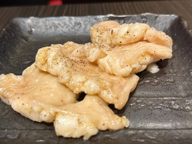 심야까지 영업하는 신선한 맛! 맛도 훌륭하다는 홀몬.