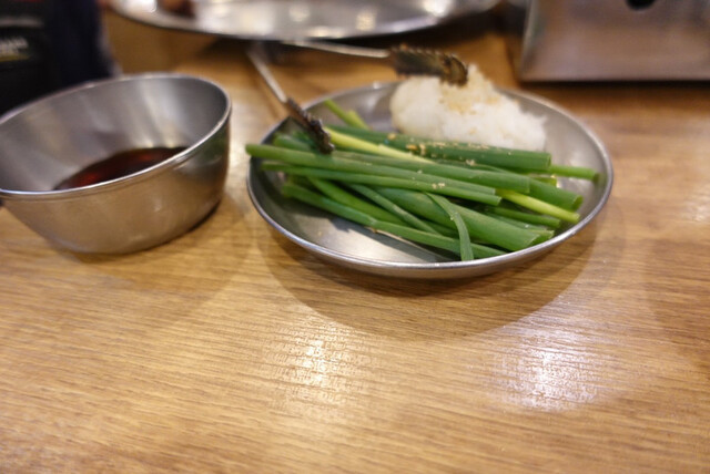 [銀座] 大阪焼肉ホルミンふたご銀座 - 第二世代の専門ラップスタイル和牛カルビ | シェーザーとしてハイボールを。