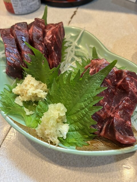 대장의 눈썹이 빛나는! 아오야기 ‘타카하나’의 훌륭한 생선요리에 입맛을 다잡다!