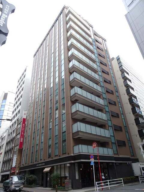 긴자 "비라차 두에", 샐러드, 수프, 음료, 디저트가 포함된 런치 세트