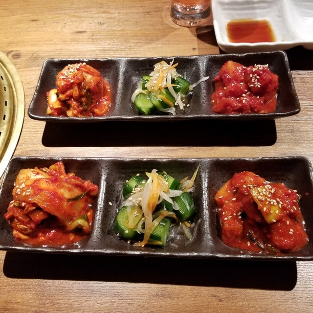 편안한 개인실에서 열린 육류 파티, 여성들만의 모임(?)