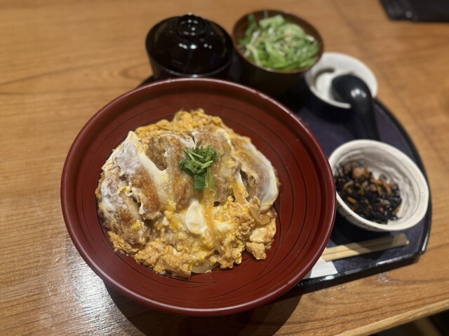 【야에지조】오키나와 돼지의 로스카츠와 계란과지뒤를 맛보았습니다‼️
