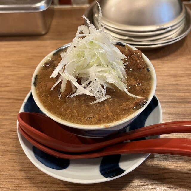 다시 가고 싶어요!! 튀김류가 메인이고, 모든 음식이 맛있으며 술도 여러 종류가 있어요.