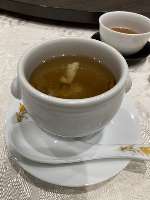 개방된 방을 이용하여 마음껏 맛과 대화를 즐길 수 있었습니다.