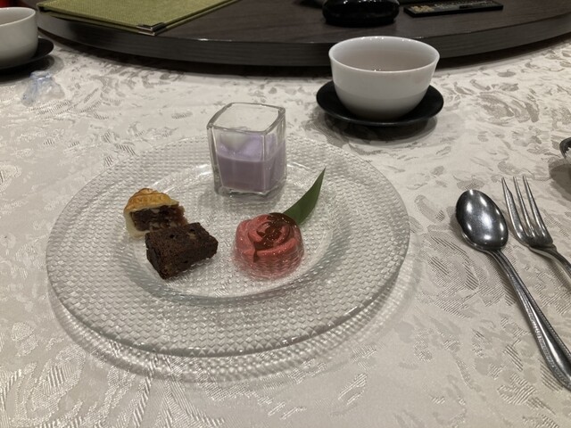 개방된 방을 이용하여 마음껏 맛과 대화를 즐길 수 있었습니다.