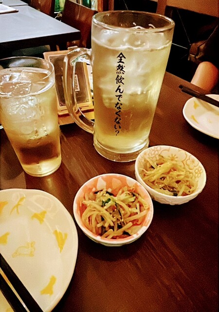 豪華な日本酒とロバタグリルを楽しむ夜