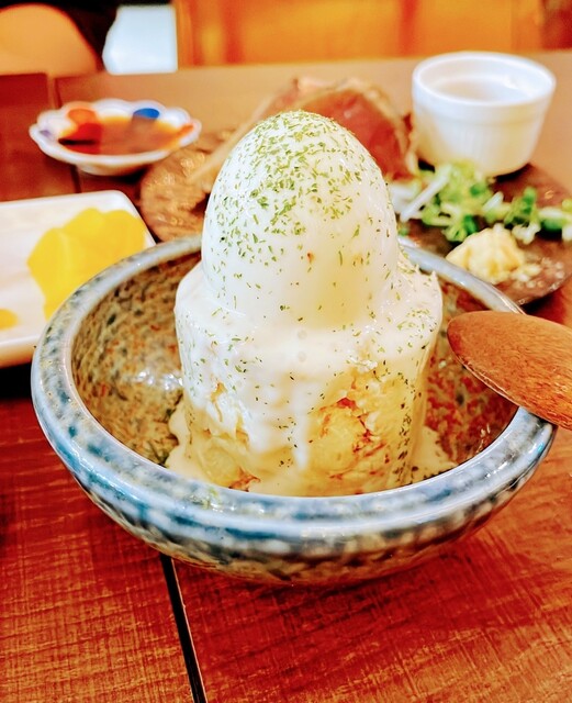 豪華な日本酒とロバタグリルを楽しむ夜