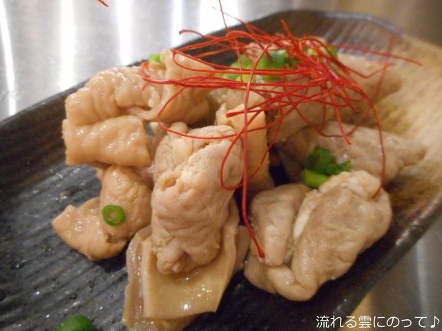 自然石の上で焼かれる
