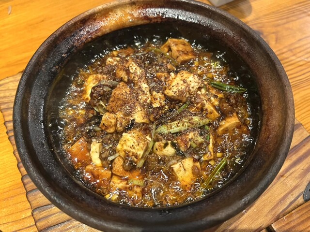 비브그룬에도 선정된 오다큐선을 따라 위치한 철판 중국요리!
