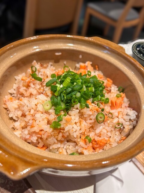 魅力的なコースで、飲み放題の日本酒を楽しめます!!