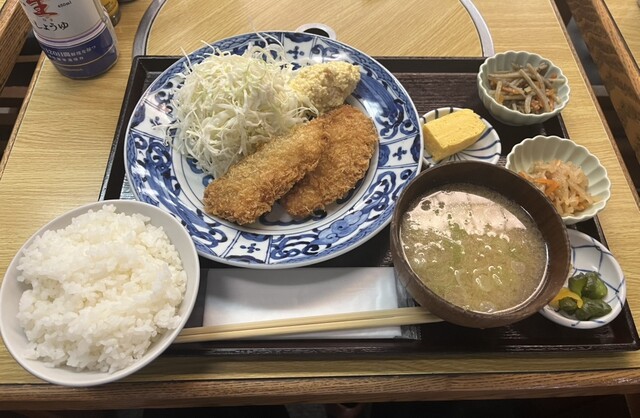 魚をこよわな情熱を持って愛する居酒屋。福島への愛を表現している。