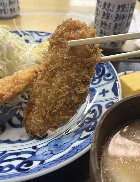魚をこよわな情熱を持って愛する居酒屋。福島への愛を表現している。