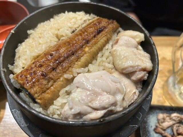 予算に優しい、叔父さんが喜ぶうなぎと焼き鳥の店！