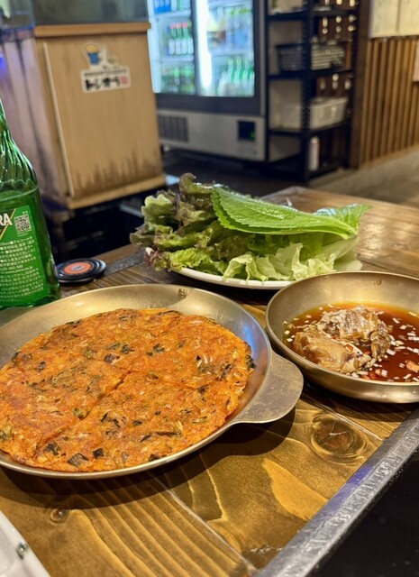 한국식 해산물 요리로 소쥬가 스스름! 예약이 필수인 인기집·͜·✌︎´-