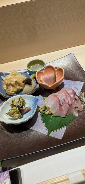 Sunday also open, a delicious sushi restaurant.
