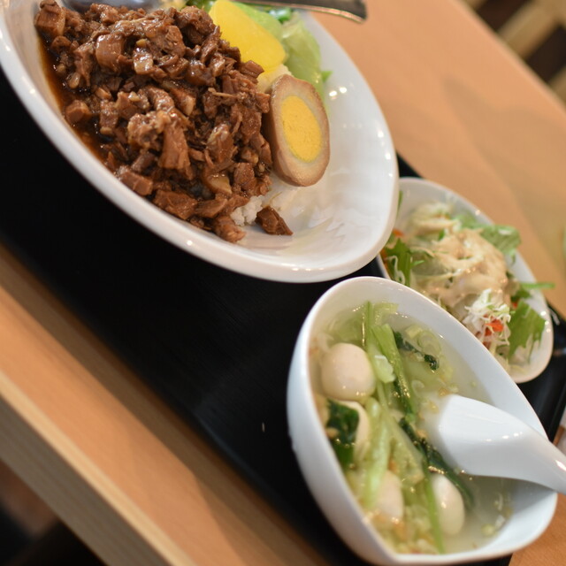台湾風!本格的な骨付き豚ロース