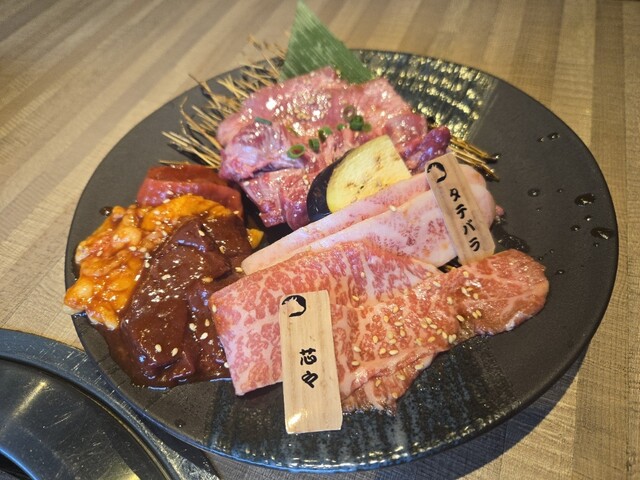 라이트는 저렴하고 고기도 맛있어요.