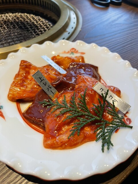 東京中央区銀座にある、ミシュランパーティーシェフによる絶品焼肉レストラン!Yakiniku Azasu。