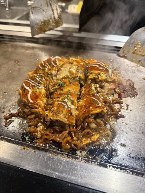 夜遅くまで食事をするのに便利です!