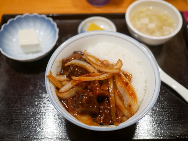 일일 변경 세트 소뇌덮밥 (1000엔)