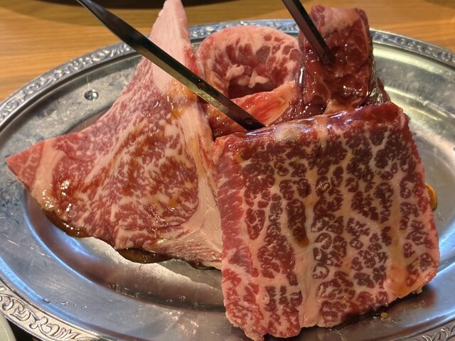 High-quality grilled meat to enjoy. Super cost-effective!