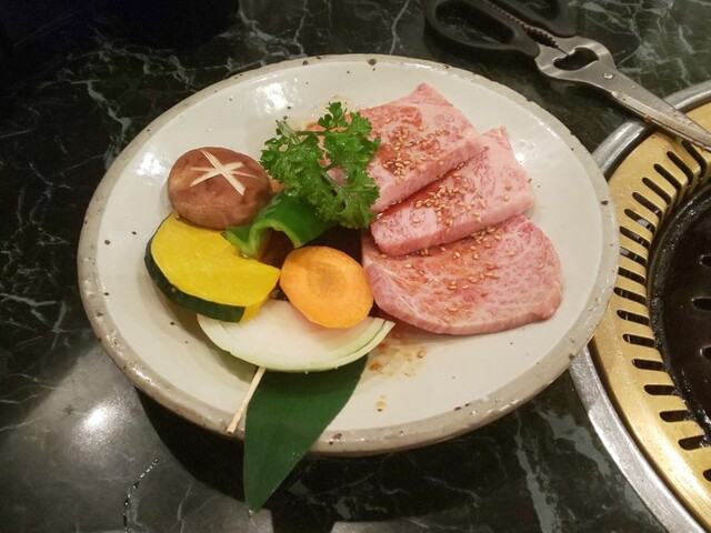 육질이 균일하고 결점이 전혀 없습니다! 간판에 적힌 메뉴에 힘을 얻습니다(´,,•ω•,,`)