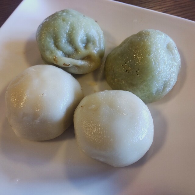 “타피오카 플루트 콘”에는 강낭콩이 들어 있지만, 단맛이 적어 상당히 높은 수준의 맛을 자랑합니다.