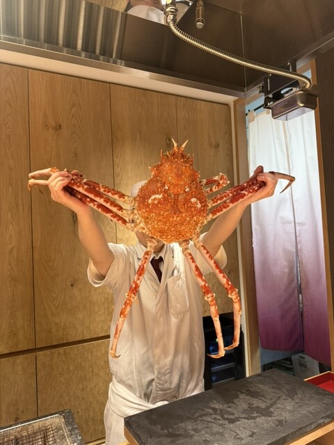 타카아시가니를 먹을 수 있어요!!