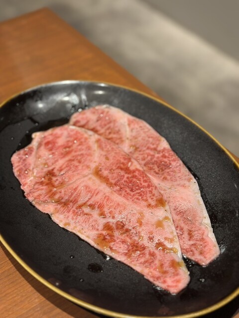 분명히 칸라쿠에서 육류 요리를 원한다면 하나노오야가 최고예요.