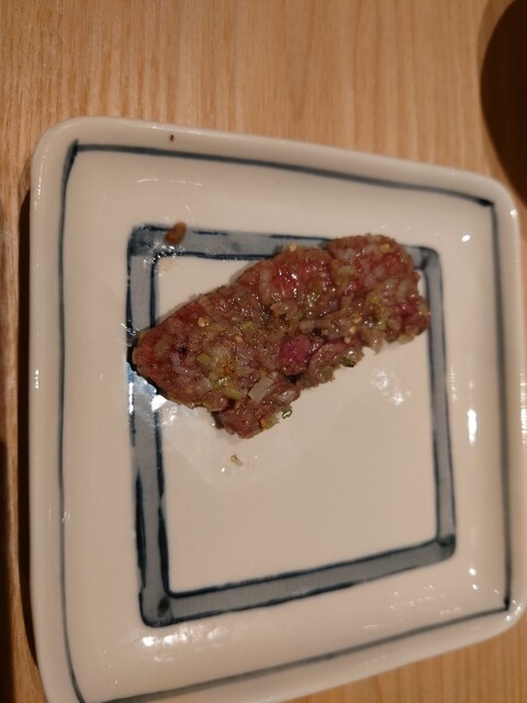 A barbecue restaurant that originated in Tokyo and overseas, known for its green salt sauce, has opened in Kanazawa. You can enjoy Nodo beef here.