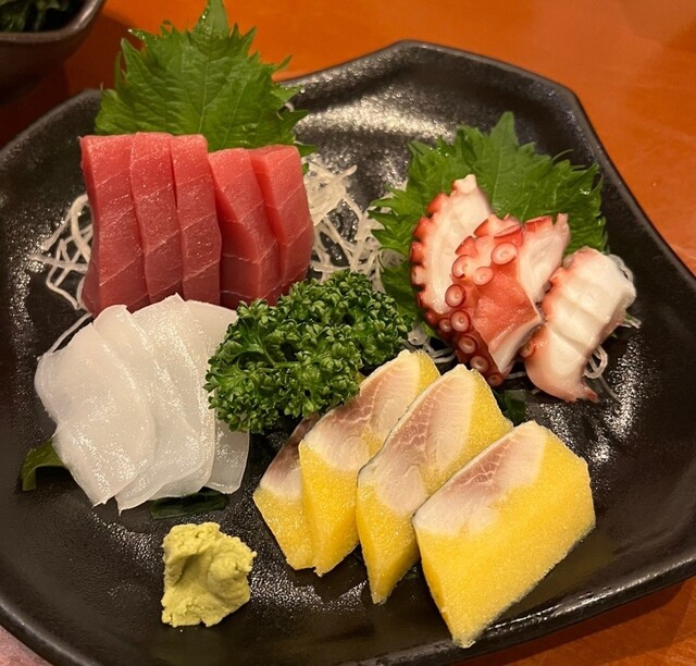 Reservations available through Yekirōgō! A Japanese-style izakaya where you can enjoy mountain-side cuisine and local sake (^^)
