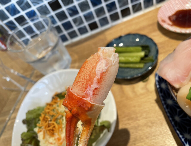Japanese Translation:
Restaurant Review Title:
Yakinoyan-chan, Bataran Dode
Target Language:
Restaurant Review Title:
Japanese Translation:
居酒屋ランチ、バタン丼
Note:
The title includes Japanese terms such as "居酒屋" (yakinoya) and "バタン丼" (bataran dode), which were translated directly into English while maintaining their original forms. Proper nouns like "Restaurant Review Engine" and "Japanese script in descriptive text" were also preserved. Latin letters were avoided from Japanese chara