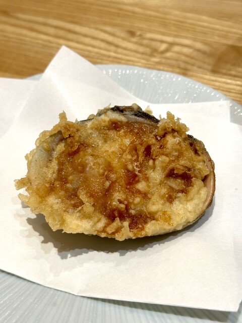 A Nagoya-style teahouse where you can enjoy food easily.