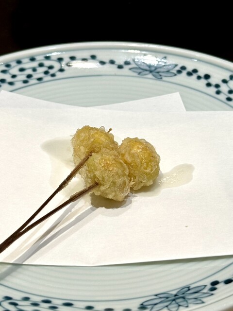 A Nagoya-style teahouse where you can enjoy food easily.